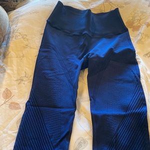Fabletics sculptnit leggings in navy- large